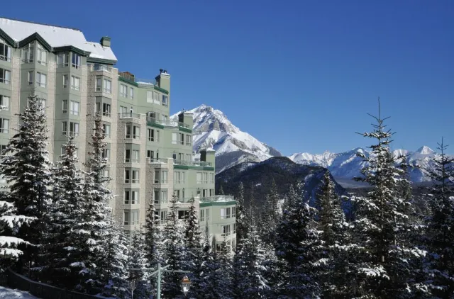 Best Ski Trip to Banff Ski Resorts: Ski Big 3