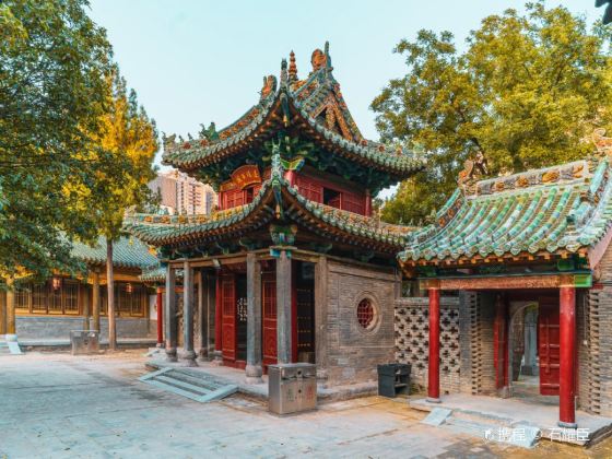 Zhengzhou Beida Mosque (East Gate)