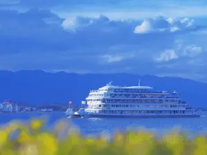 Erhai Lake Cruise