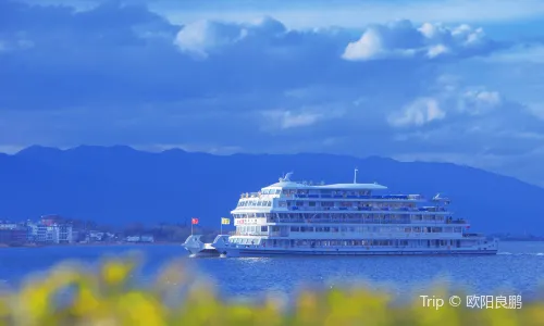 Erhai Lake Cruise