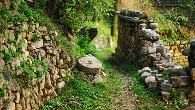 Dingshi Ancient Village