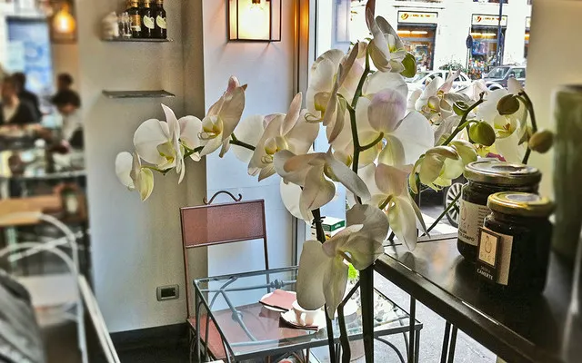 The Real Bourgeois Style! Have A Cup of Coffee in Milan.