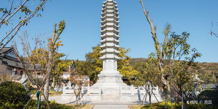 Longchang Temple