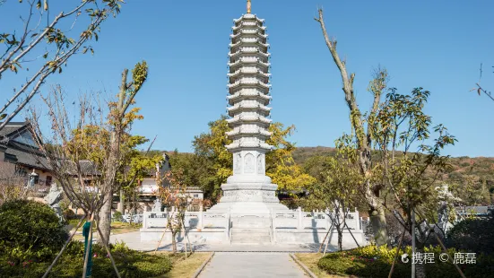 Longchang Temple