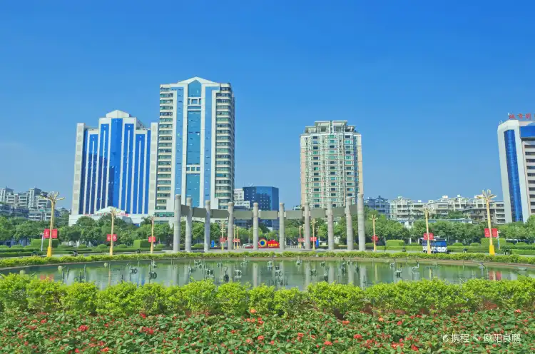 Hotels near Renmin Square