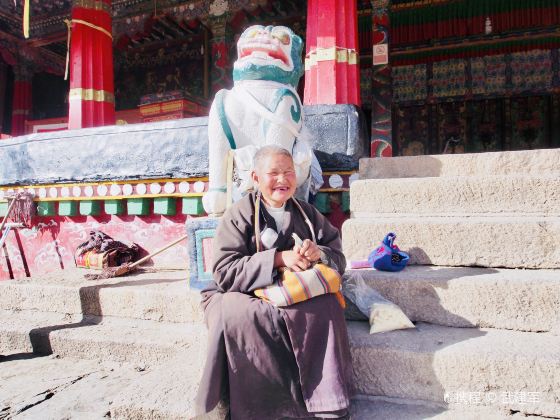 Naiqiong Temple