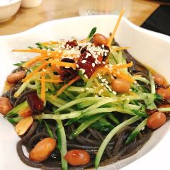 树下时尚餐厅(翠园街店) User Photo
