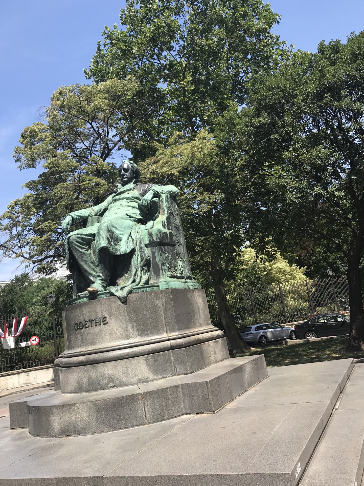 ゲーテ像のレビュー ゲーテ像のチケット ゲーテ像の割引 ゲーテ像の交通機関 所在地 営業時間 ゲーテ像周辺の観光スポット ホテル グルメ Trip Com