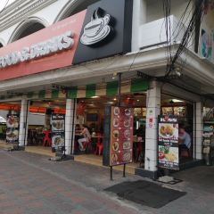 Kiss Food & Drinks 2 Second Road User Photo