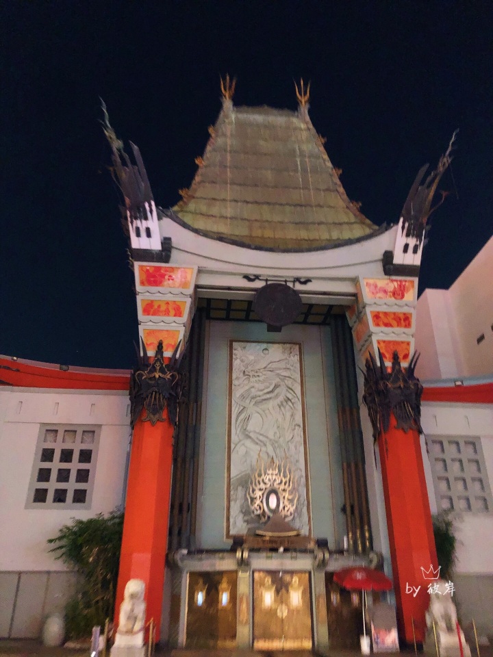 ロサンゼルス グローマンズ チャイニーズ シアター 評判 案内 トリップドットコム