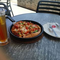 Lily's porky pizza User Photo
