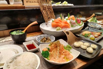 焱匠旬物料理(恒力创富中心店)