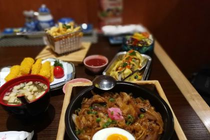 仓桥家·锅物·寿司(黄石武商MALL店)