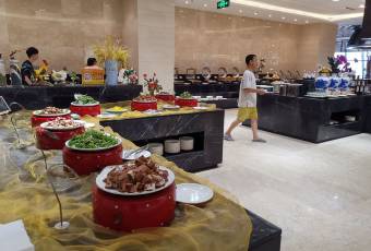 保定兴芮假日酒店·自助餐厅 user photo