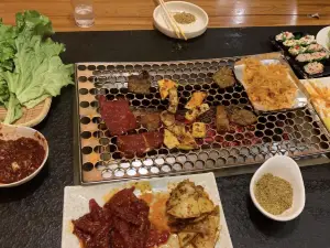 金爱烧烤(东风路店)