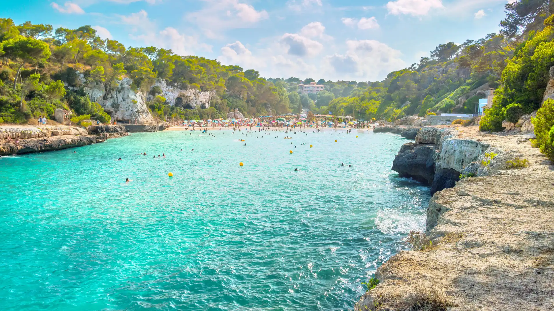 Hotels near Playa de S'Amarador