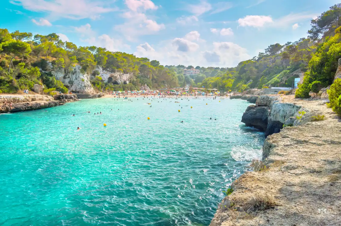 Hotels near Playa de S'Amarador