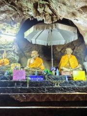 Wat Tham Chiang Dao