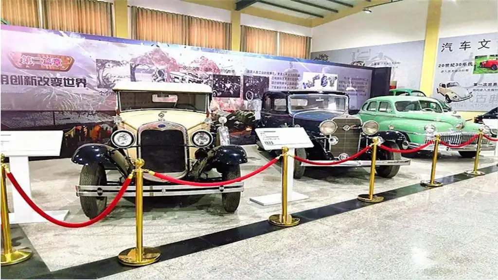 Hotels near Generation Classical Automobile Museum