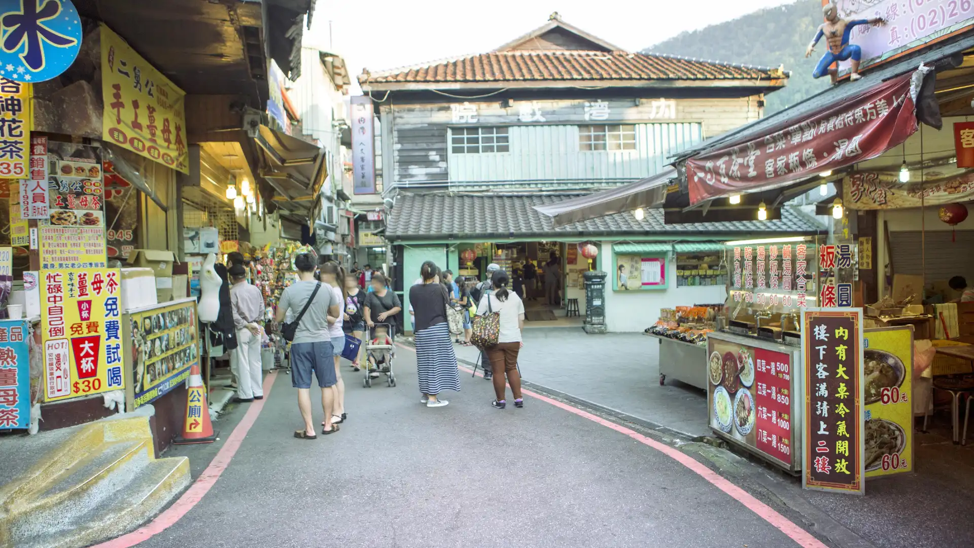 內灣老街附近的飯店