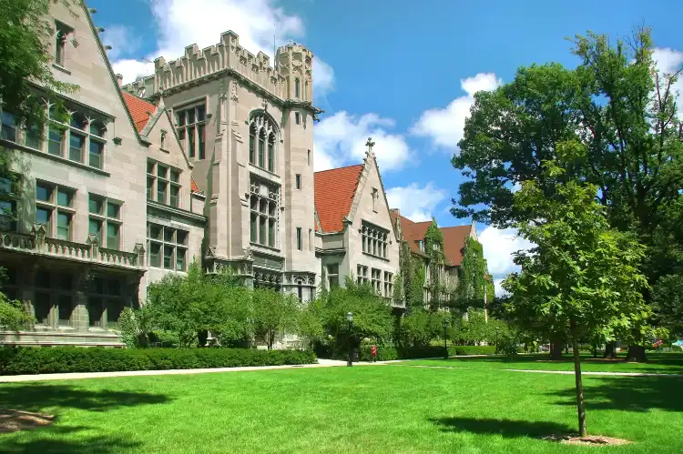 Hotels near The University of Chicago