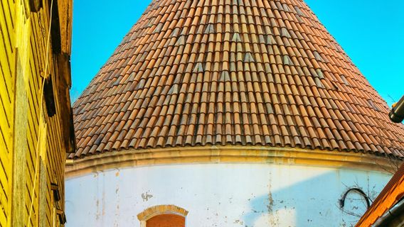 Красная башня