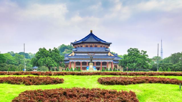 Guangzhou Private Day Tour of Baiyun Mountain, Dr. Sun Yat-sen's Memorial Hall