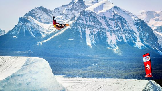 Lake Louise Ski Resort & Summer Gondola