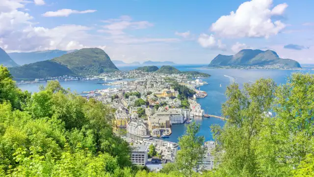 Hotels near Fjellstua Utsiktspunkt