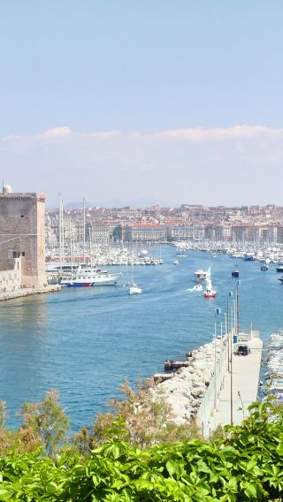 1-day tour of Old Port of Marseille + Château d'If + Basilica of Notre-Dame-of-la-Garde at Marseille [Private Line | Chinese-English Speaking Driver Guide]