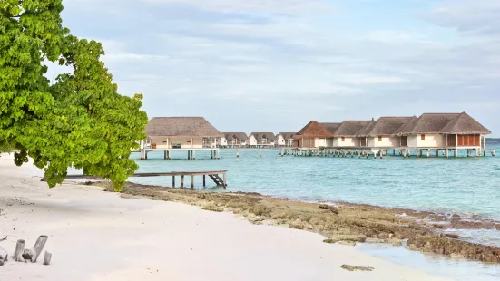 Four Seasons Resort Maldives at Landaa Giraavaru