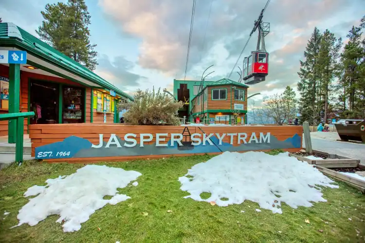Các khách sạn gần Jasper SkyTram