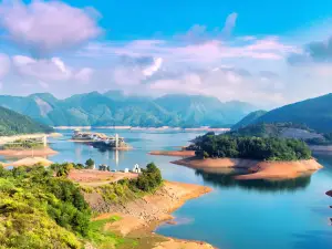 Yunhe Lake Xiangong Scenic Area