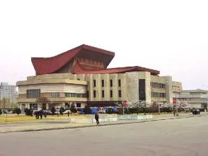 東平壤大劇院