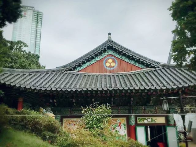 Bongeunsa Temple