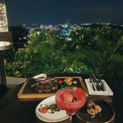 Dusk @ Mount Faber Peak User Photo