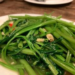 Evergreen Vegetarian-Phsar Chas User Photo