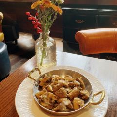 BROWNSTONE布朗石西班牙餐厅酒吧(永嘉庭店) User Photo