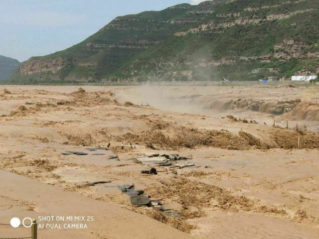Hukou Waterfall