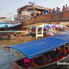 Amphawa Floating Market User Photo