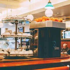Cafe Esplanad User Photo