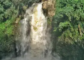疊水河瀑布