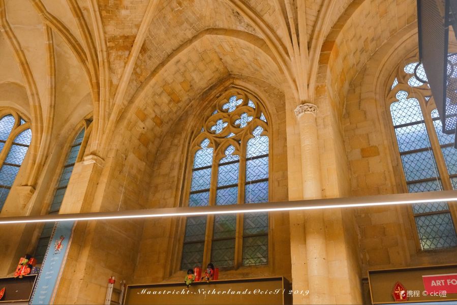 Alicante to Maastricht Flights
