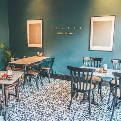 Dexter Cafe & Bar User Photo