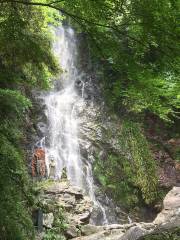 Kiyomizu Waterfall