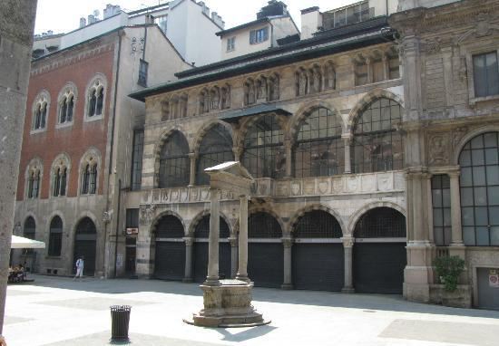 Piazza Mercanti