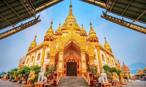 Meng Huan Shwedagon Pagoda