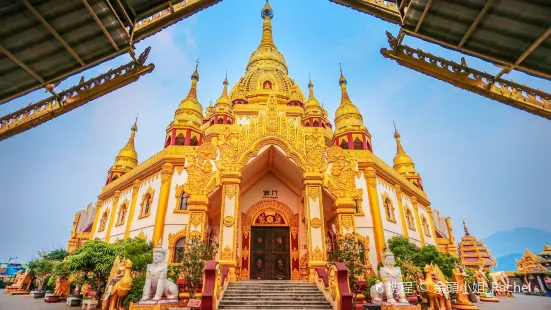 Menghuan Grand Golden Pagoda