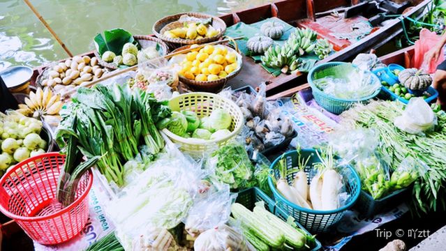 Khlong Lat Mayom Floating Market