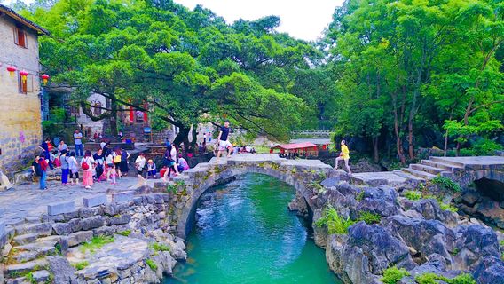 Hezhou